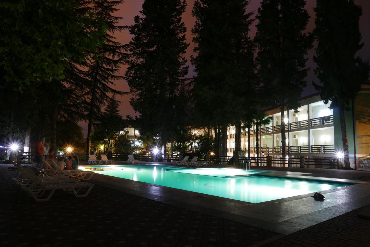 苏呼米 Heliopark Gora Bagrata酒店 外观 照片